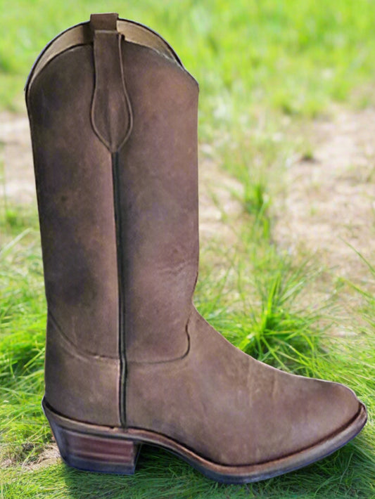 A Round Toe with Stitching
